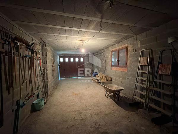 A VENDRE 84120 LA BASTIDONNE MAISON TYPE 4 PIECES D'ENVIRON 109M² AVEC DOUBLE GARAGE ET JARDIN