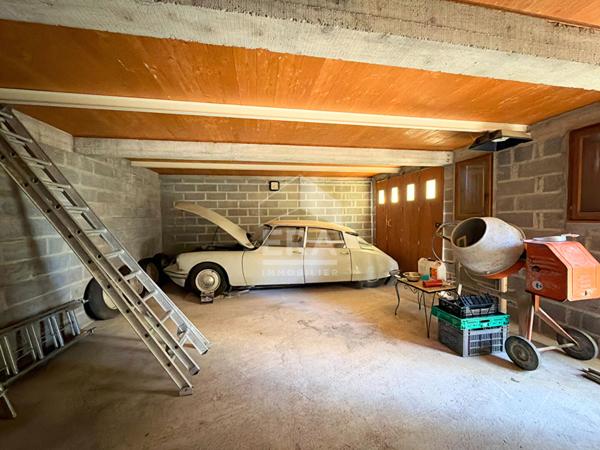 A VENDRE 84120 LA BASTIDONNE MAISON TYPE 4 PIECES D'ENVIRON 109M² AVEC DOUBLE GARAGE ET JARDIN