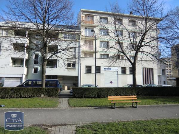 Location parking 15m²