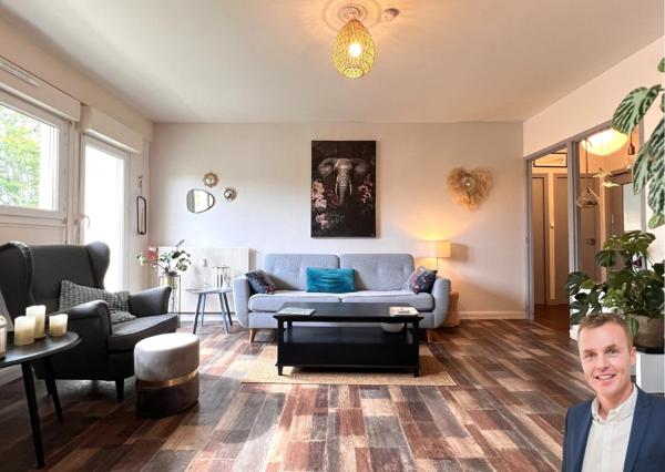 Appartement à vendre situé au dernier étage, de type 4, d’une surface habitable de 78 m², avec 3 balcons.
