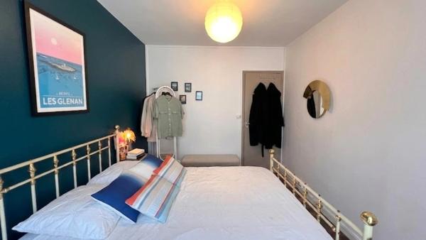 Appartement à vendre situé au dernier étage, de type 4, d’une surface habitable de 78 m², avec 3 balcons.