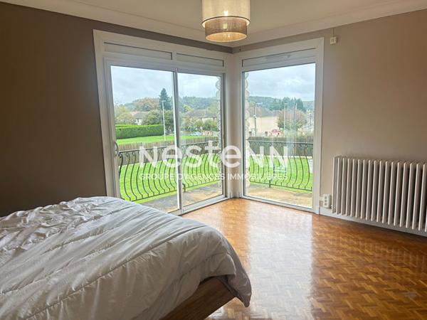 Maison renovee au centre de Brantome-en-Perigord avec terrain et garage