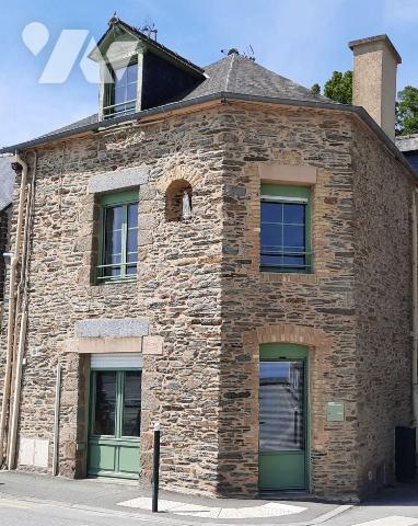 CANCALE- Port de La Houle - Studio vue mer situé au rez-de-chaussée d'une petite copropriété av...