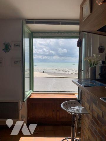 CANCALE- Port de La Houle - Studio vue mer situé au rez-de-chaussée d'une petite copropriété av...