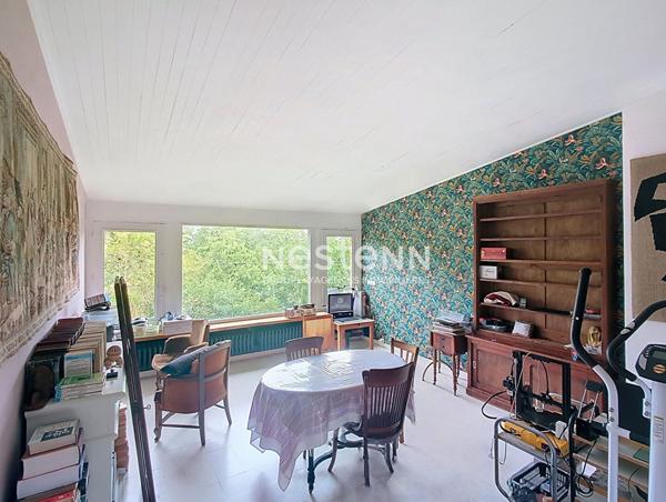 Maison d'architecte 8 pièces, 206 m², située Vernouillet, 600 mètres de la gare SNCF de Dreux