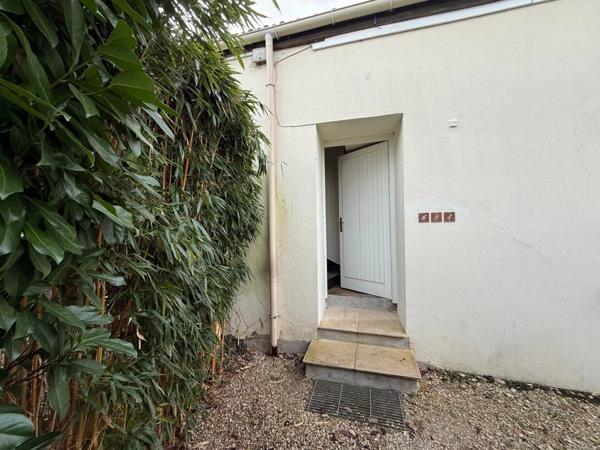 Location Appartement 1 pièces 25 m2 à Combs-la-Ville