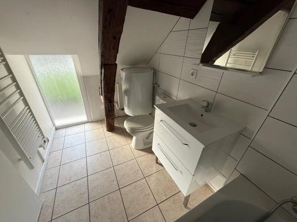 Location Appartement 1 pièces 25 m2 à Combs-la-Ville