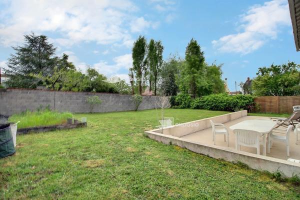 Maison individuelle rénovée ? 92 m² habitables ? Secteur Souché ? Terrain de 477 m²