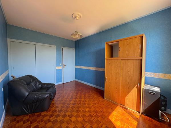 MAISON 5 PIÈCES 110M2 AVEC DÉPENDANCE SUR UN HECTARE DE TERRAIN