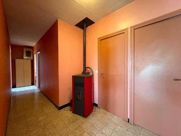 MAISON 5 PIÈCES 110M2 AVEC DÉPENDANCE SUR UN HECTARE DE TERRAIN
