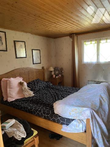 SAINT JULIEN DES LANDES Maison avec beau terrain