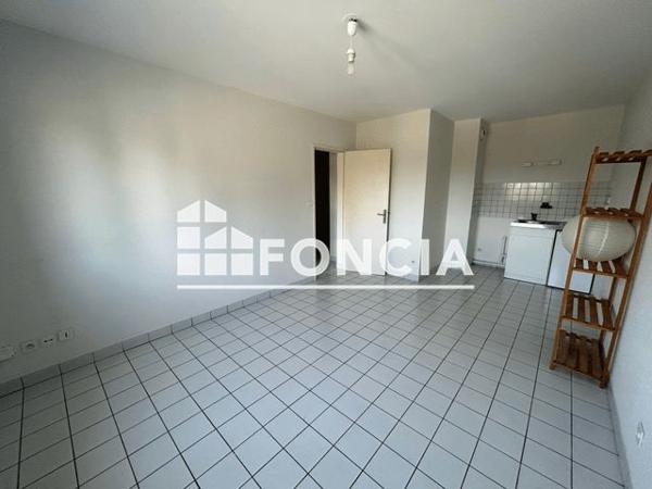 Location Appartement 2 pièces 32.18 m² - 20/22 AV DU RECTEUR PINEAU Poitiers 86000