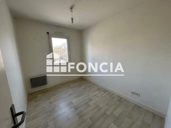 Location Appartement 2 pièces 32.18 m² - 20/22 AV DU RECTEUR PINEAU Poitiers 86000