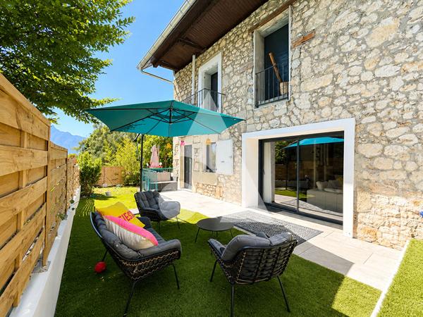 Maison 7 pièces 196.2 m2