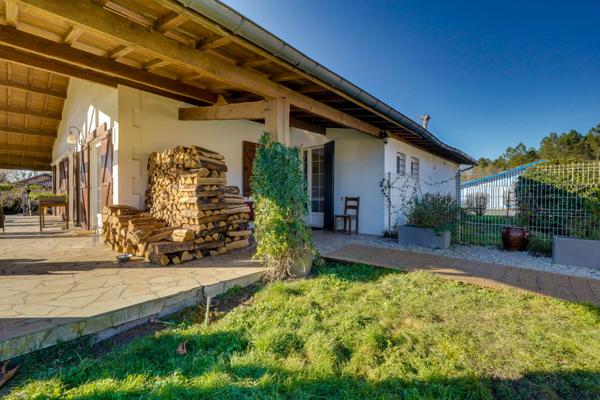 Audenge (33980) Maison 6 pièces 132m2 habitables avec terrasses sur parcelle d'environ 1057m2