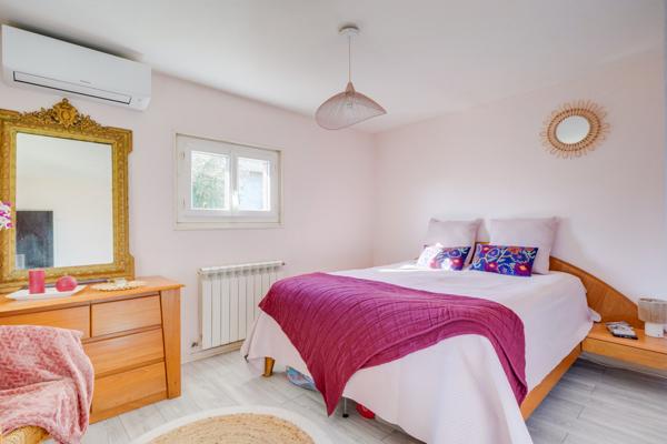 Audenge (33980) Maison 6 pièces 132m2 habitables avec terrasses sur parcelle d'environ 1057m2