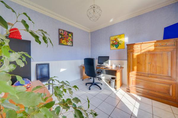 Audenge (33980) Maison 6 pièces 132m2 habitables avec terrasses sur parcelle d'environ 1057m2