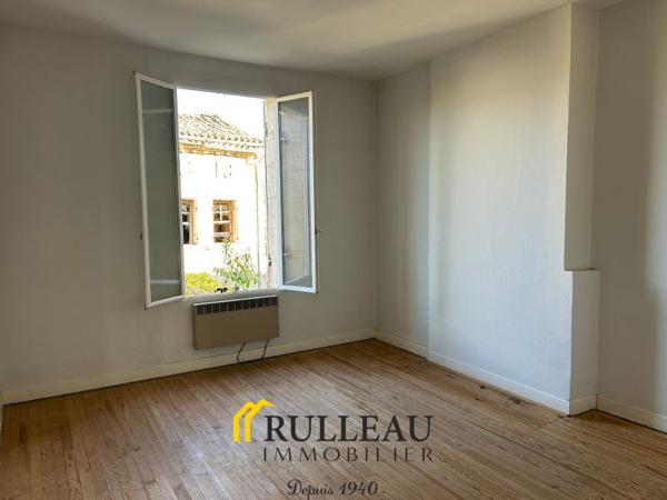 CENTRE-VILLE: Immeuble avec garage et jardin Détails des diagnostics énergétiques