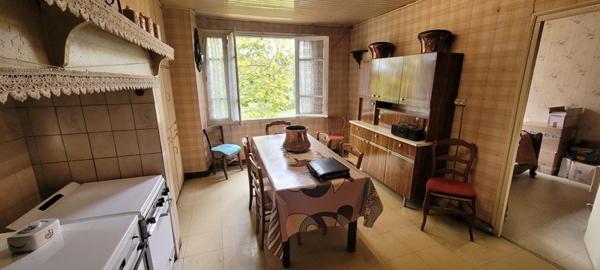 Maison 89 500 € Altillac 5 p 75 m² DPE