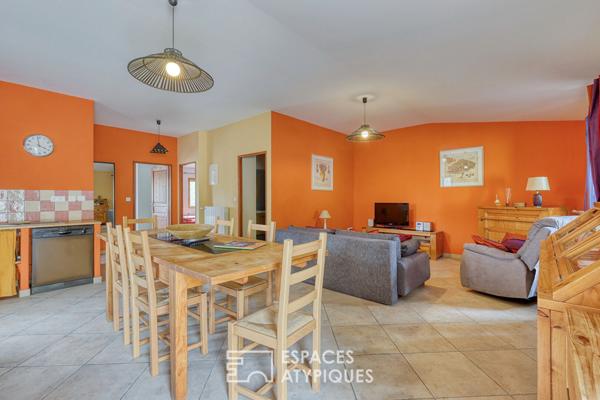 Ancienne ferme en pierres sur propriété de 2,5 hectares