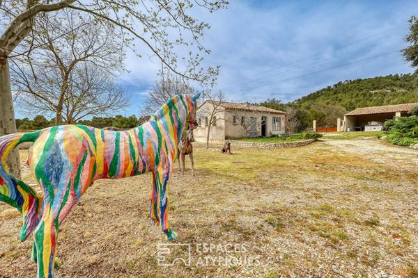 Ancienne ferme en pierres sur propriété de 2,5 hectares