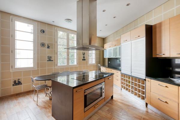 Vente Maison de luxe Neuilly-sur-Seine 11 Pièces 1138 m²