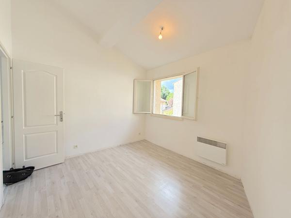 A LOUER APPARTEMENT DE TYPE 3 DE 75 M2 - SECTEUR SAINT ANDRE DE CUBZAC , Saint andre de cubzac