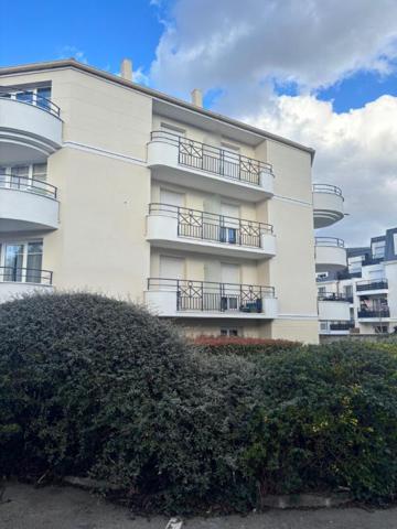 EXCLUSIVITÉ - APPARTEMENT "COUP DE COEUR" AVEC TERRASSE DE 30 m²