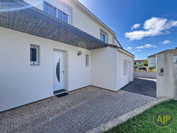 Vente maison Reze : 540 000 € - AJP Immobilier Rezé
