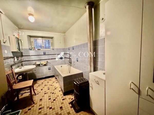 3%COM Corps de ferme avec dépendances 300m2 et jardin 16 ares  Hochfelden (67270)