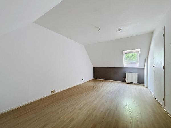 Maison 6 pièces 116 m² à Chavagne avec jardin et garage fermé