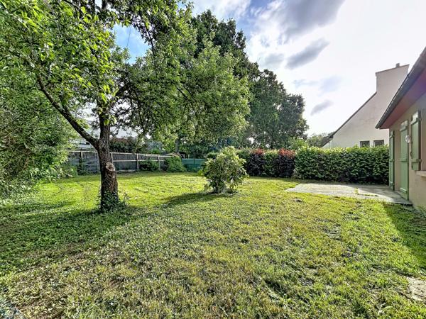 Maison 6 pièces 116 m² à Chavagne avec jardin et garage fermé