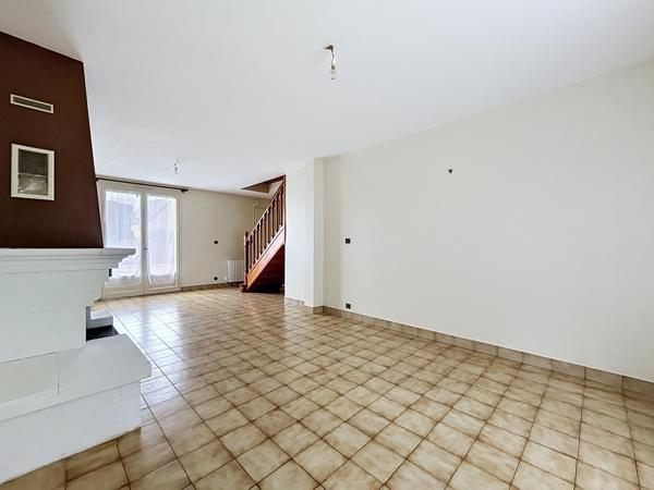 Maison 6 pièces 116 m² à Chavagne avec jardin et garage fermé