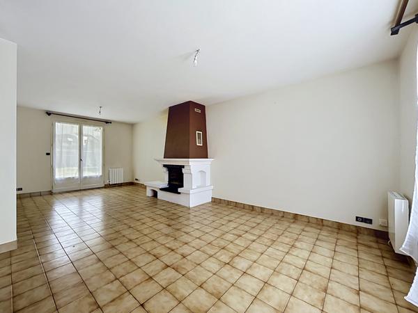 Maison 6 pièces 116 m² à Chavagne avec jardin et garage fermé