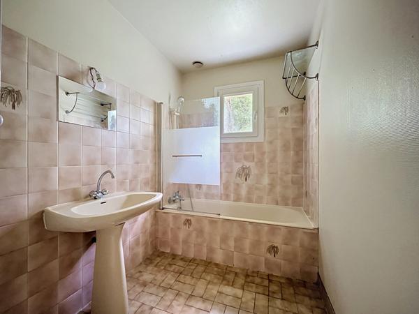 Maison 6 pièces 116 m² à Chavagne avec jardin et garage fermé