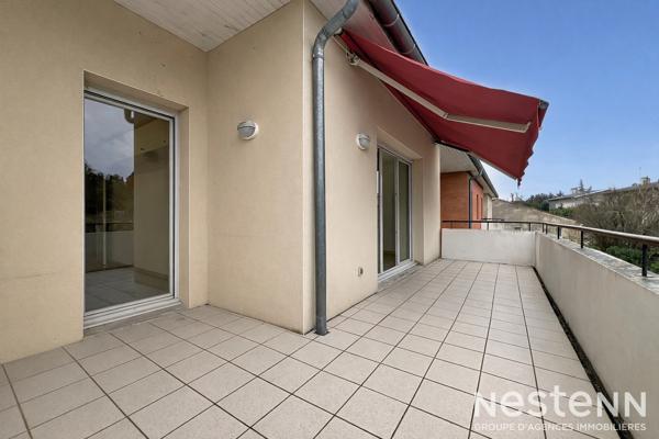 Exclusivité Nestenn Immobilier - Centre-ville de Castanet-Tolosan - Appartement T4 de 87m² en dernier étage avec grande terrasse, ascenseur et parking en sous-sol