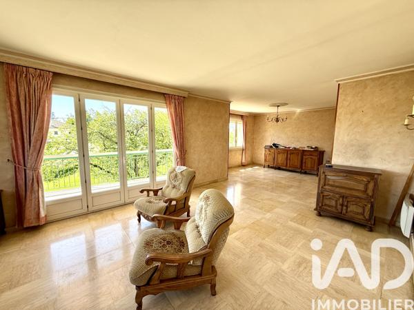 Maison à vendre 5 pièces 153 m² Charnay-lès-Mâcon