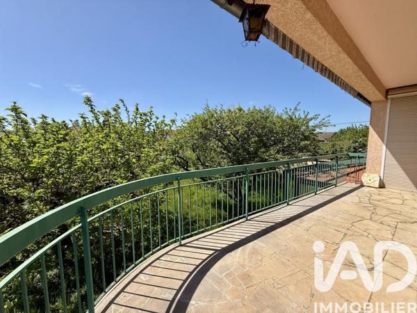 Maison à vendre 5 pièces 153 m² Charnay-lès-Mâcon