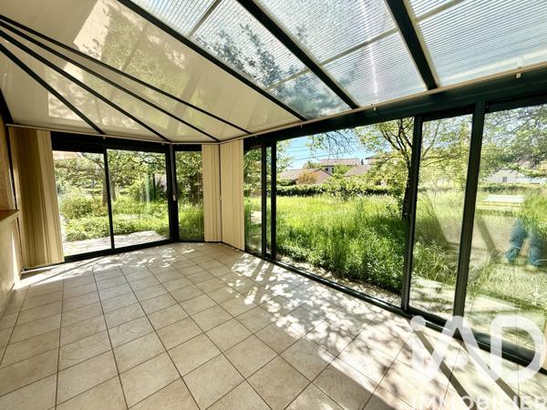 Maison à vendre 5 pièces 153 m² Charnay-lès-Mâcon