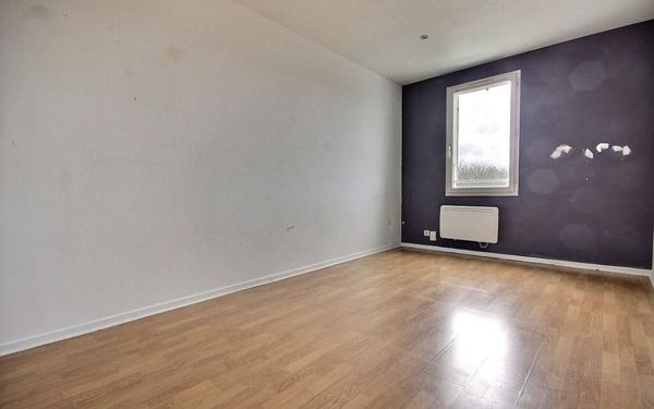 Appartement à vendre    4 pièces • 65,71 m2 Élancourt