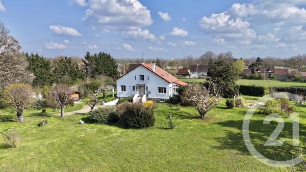 Maison à vendre  8 pièces - 164,90 m2 NEUVY - 03