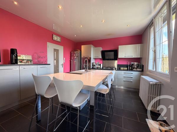 Maison à vendre  8 pièces - 164,90 m2 NEUVY - 03