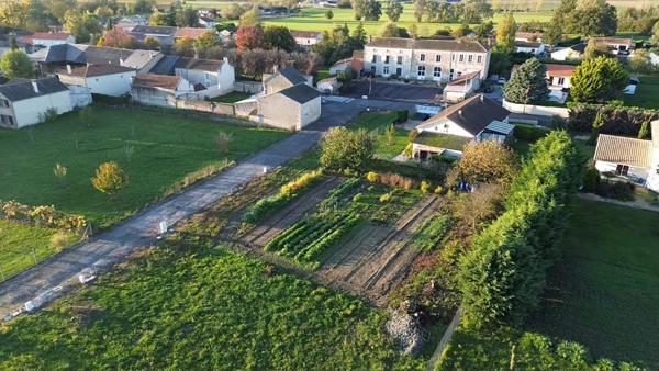 Terrain viabilisé VARENNES (86)