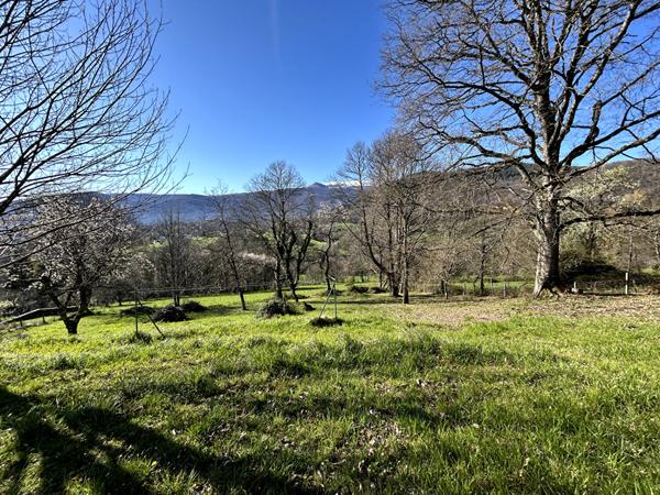 A VENDRE CHALET AVEC VUE SUR LA VALLEE