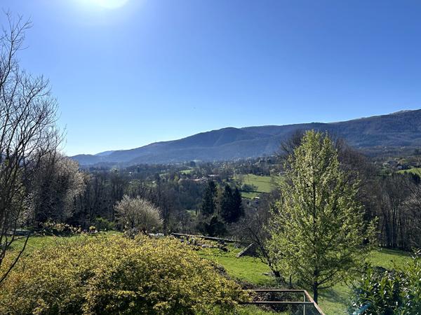 A VENDRE CHALET AVEC VUE SUR LA VALLEE