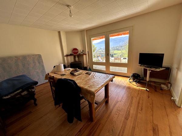 A VENDRE CHALET AVEC VUE SUR LA VALLEE