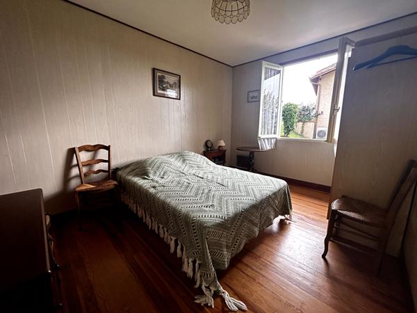 A VENDRE CHALET AVEC VUE SUR LA VALLEE