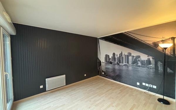 Appartement à louer    1 pièce • 32,77 m2 Châtenay-Malabry