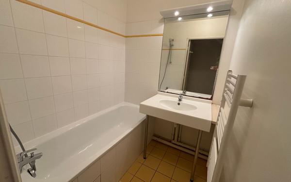 Appartement à louer    1 pièce • 32,77 m2 Châtenay-Malabry