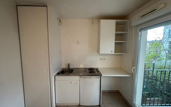 Appartement à louer    1 pièce • 32,77 m2 Châtenay-Malabry